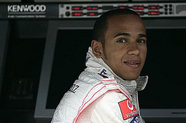 Lewis Hamilton s otcem museli být vždy perfektní