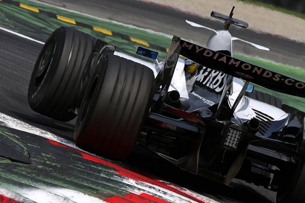 Hamiltonova GP Prep získala požehnání Ecclestona Hamiltonova GP Prep získala požehnání Ecclestona