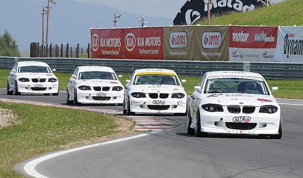 Sextet BMW týmu Flex okořenil Divizi 4