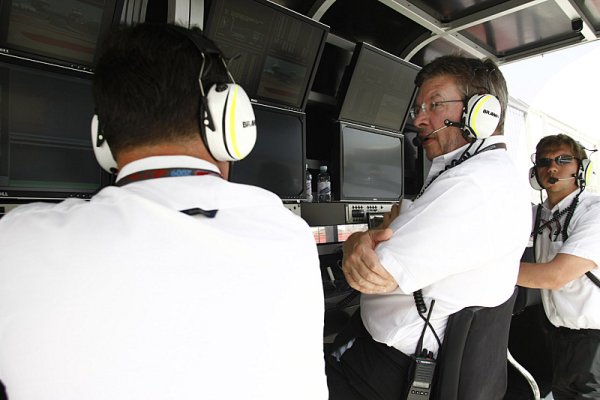 Ross Brawn: Laudovi a Wolffovi se nedalo věřit