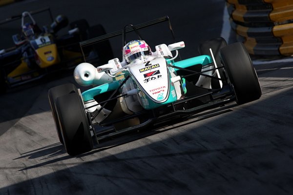 První kvalifikaci v Makau vyhrál Marcus Ericsson První kvalifikaci v Makau vyhrál Marcus Ericsson