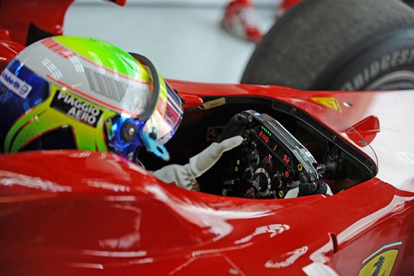 Felipe Massa úspěšně podstoupil operaci hlavy