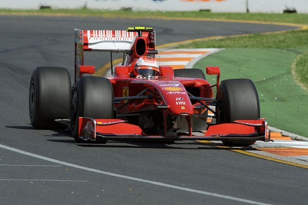 Ferrari v Šanghaji bez KERSu Ferrari v Šanghaji bez KERSu