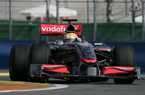 Kvalifikaci v ulicích Valencie opanoval McLaren!