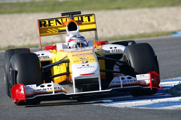 Kandidátem na druhou sedačku Renaultu je Vitalij Petrov