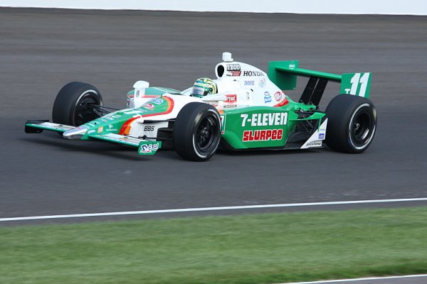 Tony Kanaan poprvé v Iowě dokončil závod a hned vyhrál!