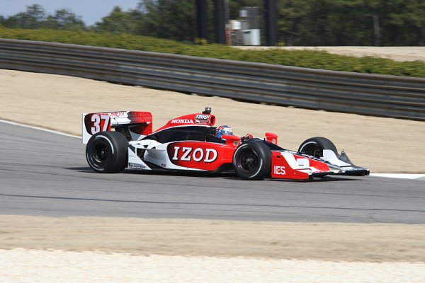 Ryan Hunter-Reay je nový nejrychlejší muž v Long Beach