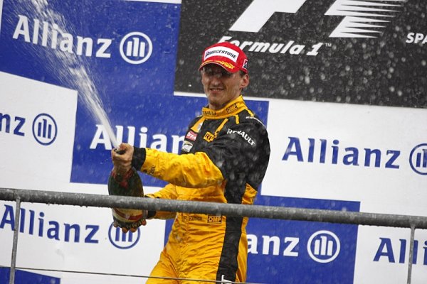 Kubica podstoupí ve čtvrtek operaci ramene a nohy Kubica podstoupí ve čtvrtek operaci ramene a nohy