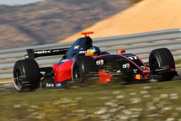 Adrian Quaife-Hobbs na čele testů i na Motorlandu Aragon