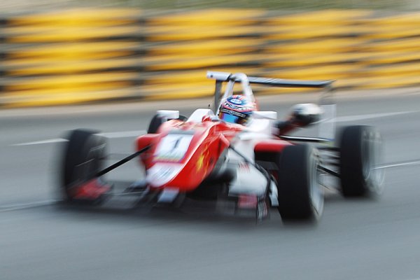 Mortara ve druhé kvalifikaci stvrdil svou pole position