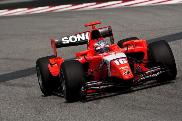 Bianchi dojel do první zatáčky, vítězí Pic