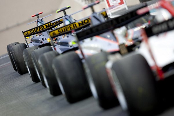 Pole GP2 rozšíří týmy Carlin a Air Asia Pole GP2 rozšíří týmy Carlin a Air Asia