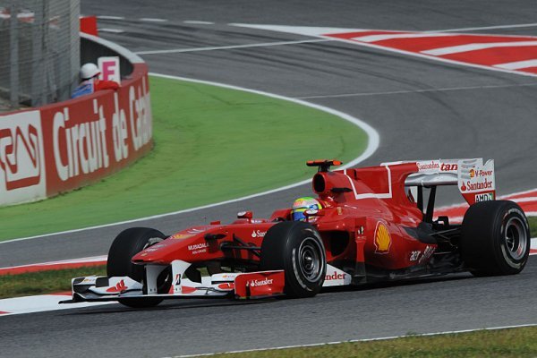 Ferrari prozkoumá příčiny Massových výkonů Ferrari prozkoumá příčiny Massových výkonů
