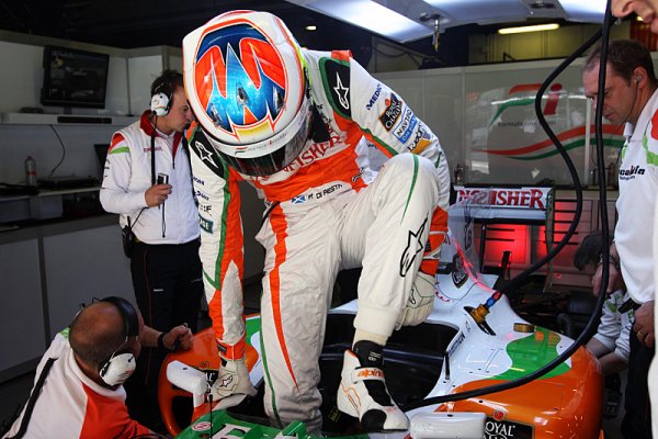 Di Resta si v belgickém volném tréninku nezajezdí Di Resta si v belgickém volném tréninku nezajezdí