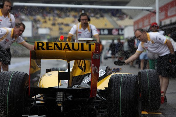 Renault popírá, že by měl finanční potíže Renault popírá, že by měl finanční potíže