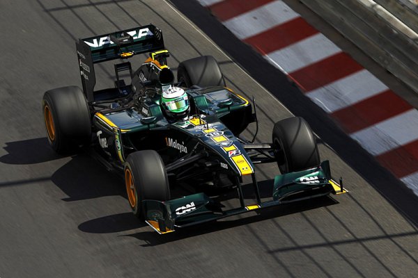 Potvrzeno: Lotus od sezóny 2011 s motory Renault