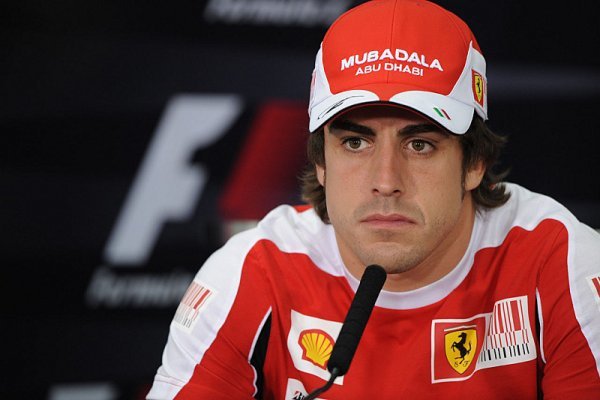 Alonso: "Ferrari je favoritem v boji o mistrovský titul."