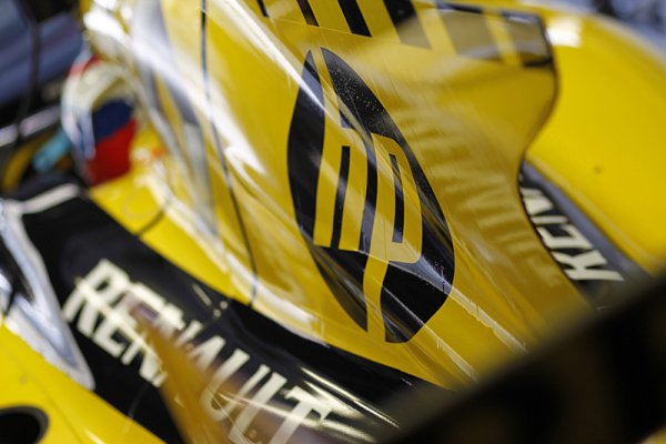 Renault tvrdí, že jeho motor stále nestačí konkurenci