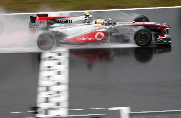 Jezdci McLarenu o dnešních podmínkách na trati Jezdci McLarenu o dnešních podmínkách na trati
