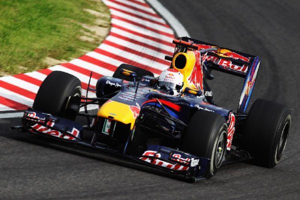 Red Bull i nadále kraluje, Vettel znovu nejrychlejší