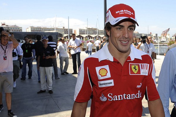 Alonso věří, že zůstane v boji o mistrovský titul