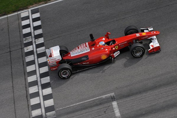 Alonso: "Ferrari je do Bahrajnu připraveno."