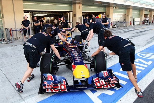 Úvodní den testů ovládl Australan Ricciardo Úvodní den testů ovládl Australan Ricciardo