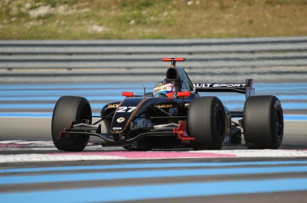 Tým Gravity-Charouz Racing absolvoval oficiální testy WSbR Tým Gravity-Charouz Racing absolvoval oficiální testy WSbR