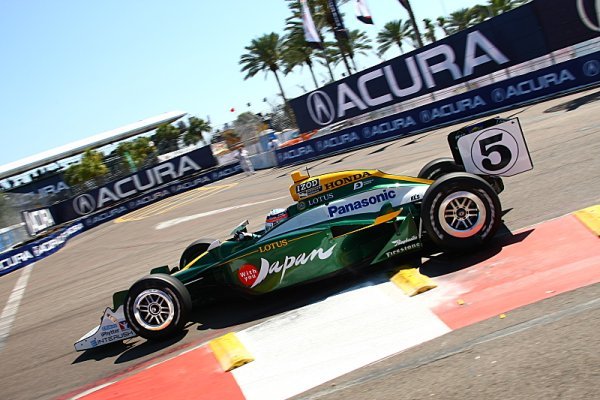 Takuma Sato prvním Japoncem na pole position v IndyCar