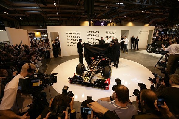Lotus Renault představil barevné schéma svých monopostů