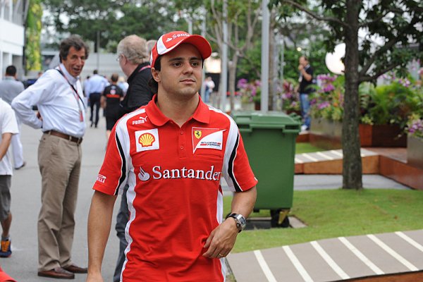 Massa nechce Hamiltonovy manévry s FIA řešit