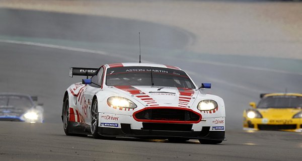 GT1 - Tým Young Driver AMR je připraven