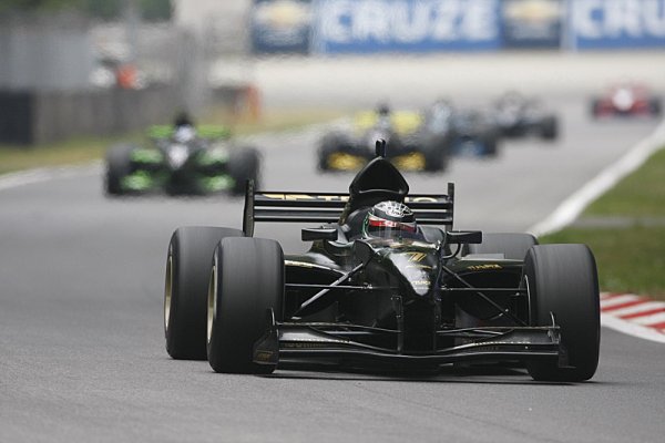 Sezónu Auto GP otevřel vítězstvím Venturini