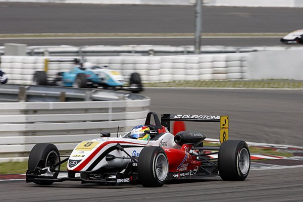 Merhi pošesté vyhrál, Juncadella podtrhl double Merhi pošesté vyhrál, Juncadella podtrhl double