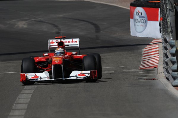 Alonso nejrychlejší i ve třetím tréninku