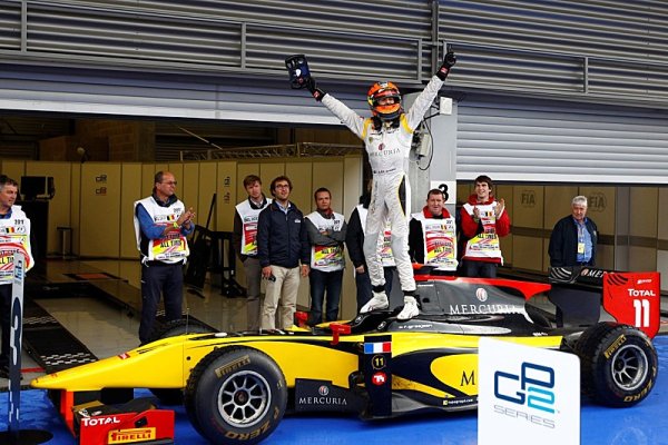 Grosjean testoval dva roky starý monopost Renaultu Grosjean testoval dva roky starý monopost Renaultu