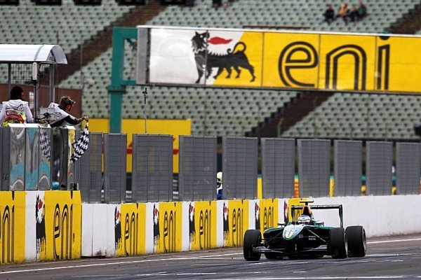 Bottas přerušil šňůru různých vítězů a převzal průběžné vedení Bottas přerušil šňůru různých vítězů a převzal průběžné vedení