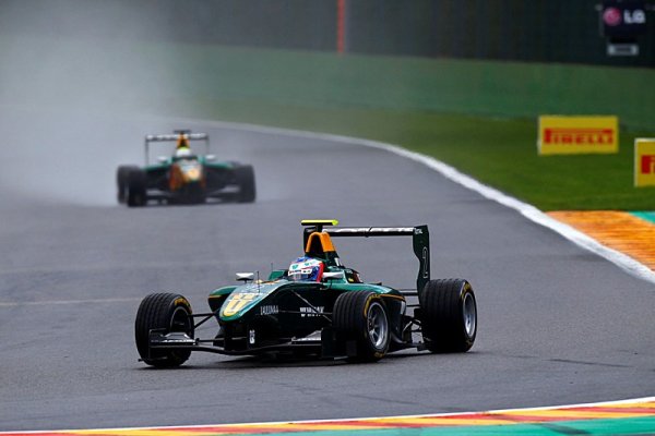 Bottas s přehledem opanoval závod a přiblížil se k titulu Bottas s přehledem opanoval závod a přiblížil se k titulu