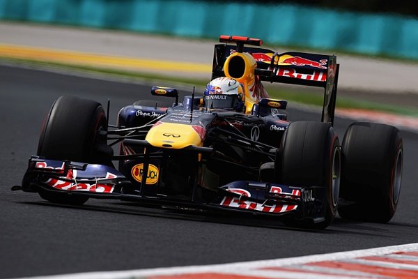 Ani v jedenácté kvalifikaci Red Bull neporažen, první Vettel