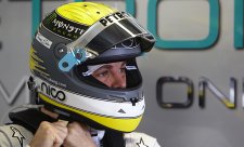 Rosberg nejrychlejší, Vettel naboural do "zdi šampionů"