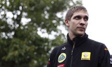 Petrov je odhodlán zůstat a závodit s Räikkönenem