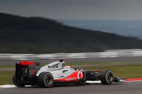Hamilton si na Nürburgringu připsal svůj druhý letošní triumf