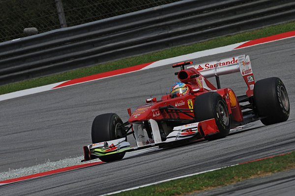 Ferrari není dost rychlé, přiznává Alonso