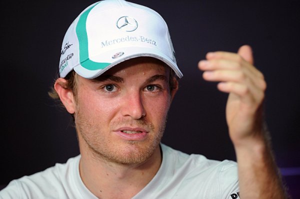 V každém závodě děláme malé krůčky, pochvaluje si Rosberg