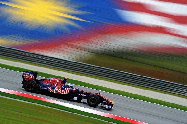Jezdci týmu Toro Rosso musí prokázat své kvality Jezdci týmu Toro Rosso musí prokázat své kvality