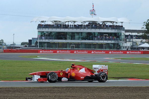 Fernando Alonso si připsal své první letošní vítězství