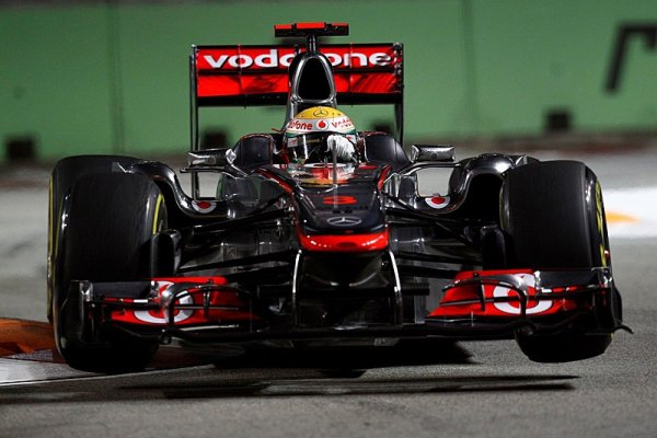 FIA zamítla Hamiltonovu žádost o výměnu prasklé pneumatiky