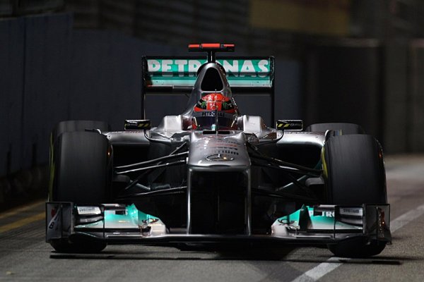 Schumacher je v pořádku, jeho nehoda ale ovlivnila i Rosberga