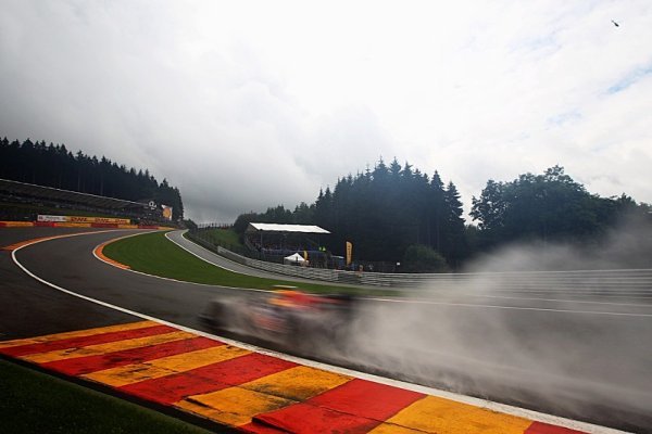 Ve druhém tréninku nejrychlejší Webber Ve druhém tréninku nejrychlejší Webber