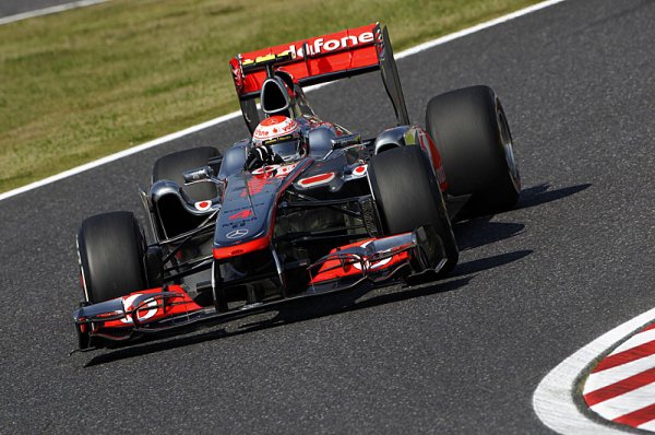 Japonskou pouť zahájil nejrychleji McLaren, v čele Button